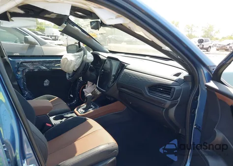 2025 Subaru Forester Touring z USA, uszkodzony, nr VIN JF2SLDTC3SH524522